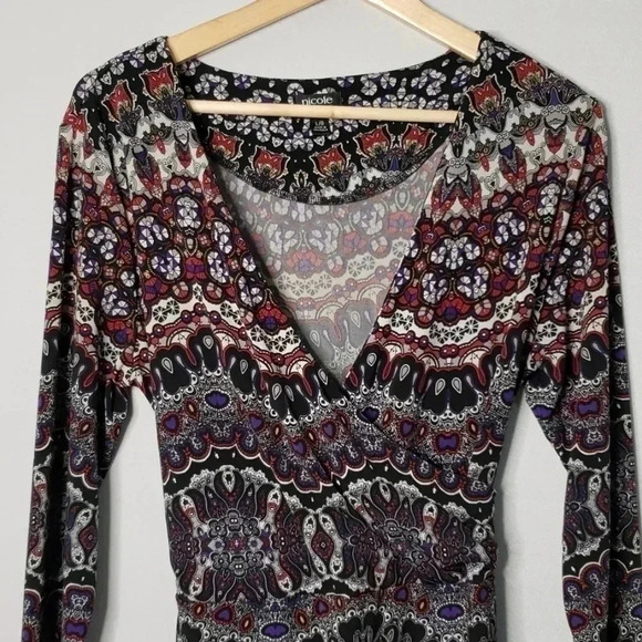 Nicole | Long Sleeve Dress | Size Lrg | Blk & Red - Picture 3 of 6